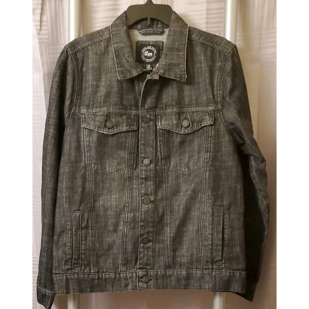 TTM Lifestyle Black Denim Jacket Women's Size Large Embroidered Rose